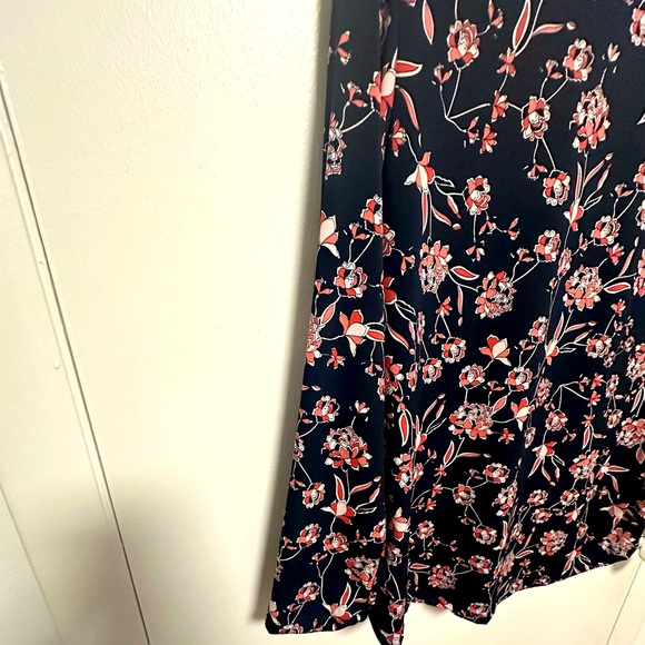 Jones New York Pink and Blue Buttoned Blouse with Notched Collar - Picture 4 of 5